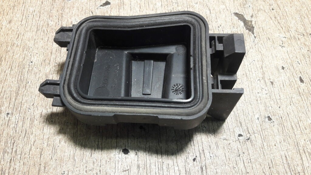 40791749SX Dekielek zaslepka lampy Fiat Stilo