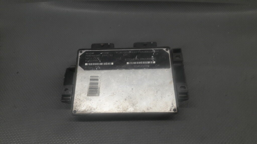 9648201580 Sterownik silnika Peugeot 206 1,9