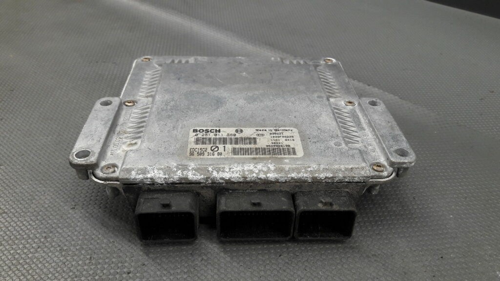 0281011360 komputer sterownik Peugeot 406 2.0HDI