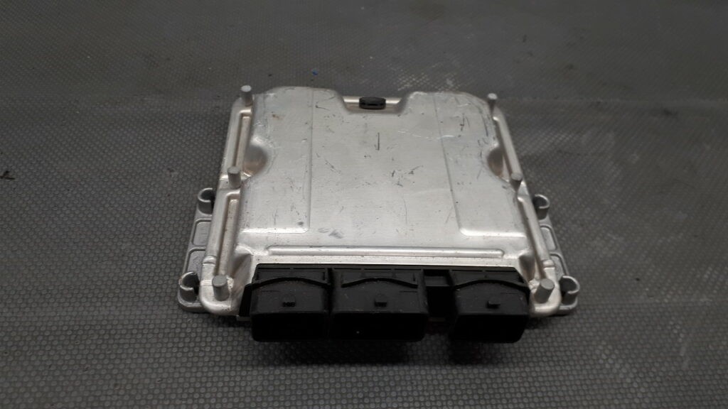 0281011524 komputer Citroen C5 2.0 HDI