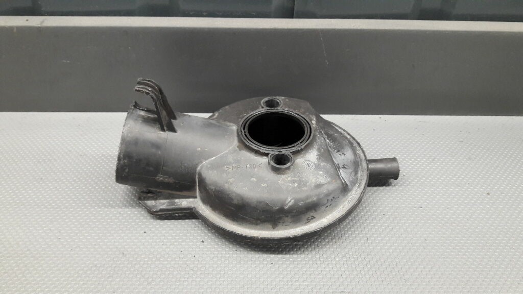 90572687 obudowa przepustnicy  OPEL CORSA C 1.0 1.2