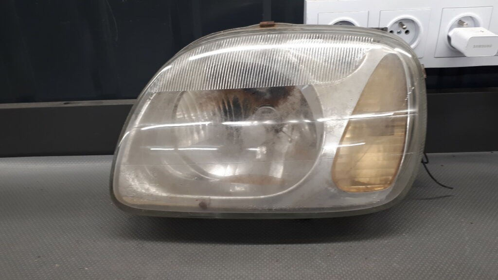 Reflektor lewy Nissan Micra K11 LIFT