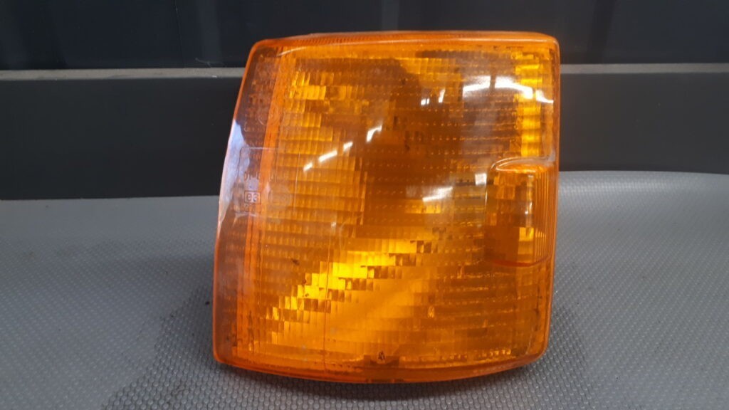 32443000S Kierunkowskaz prawy tył VW T4