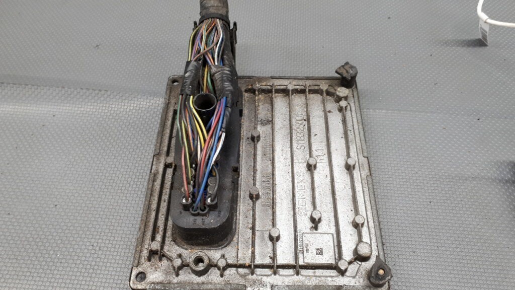 3S61-12A650-CB serownik silnika FORD FIESTA MK6 1.25
