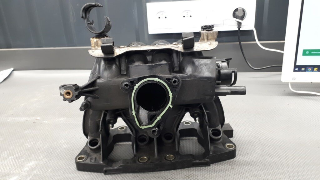 46526284 kolektor ssacy Fiat Punto II 1.2
