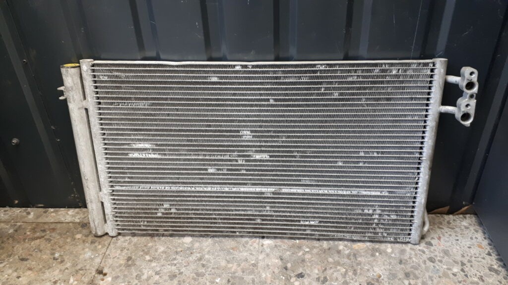 3213311 Chłodnica klimatyzacji BMW E87 E90 2.0