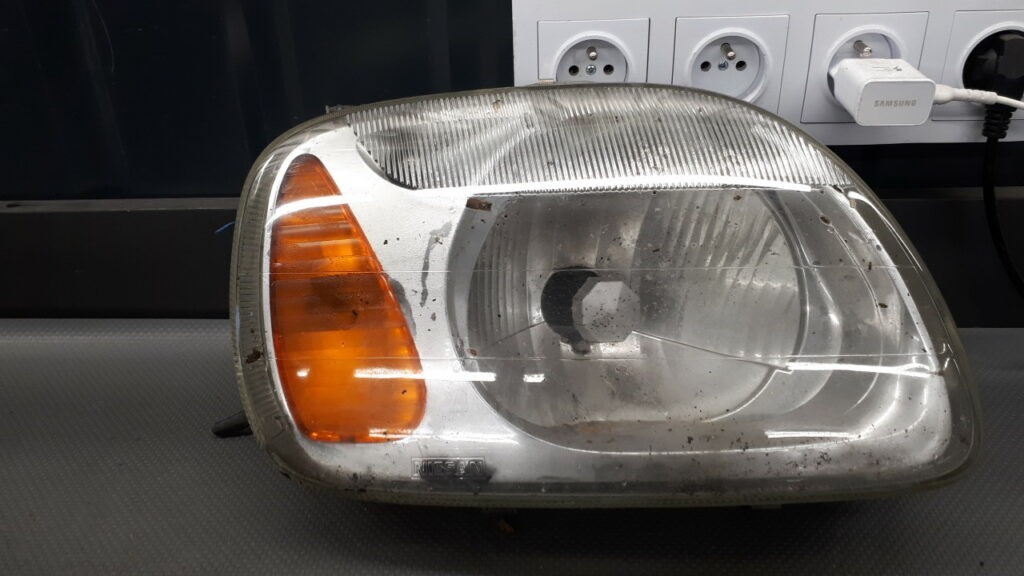 Reflektor prawy Nissan Micra K11 LIFT