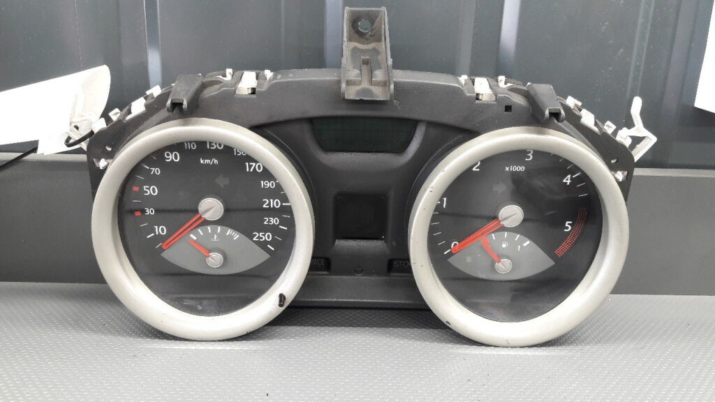 8200399700D licznik MEGANE II 05r 1.9dci