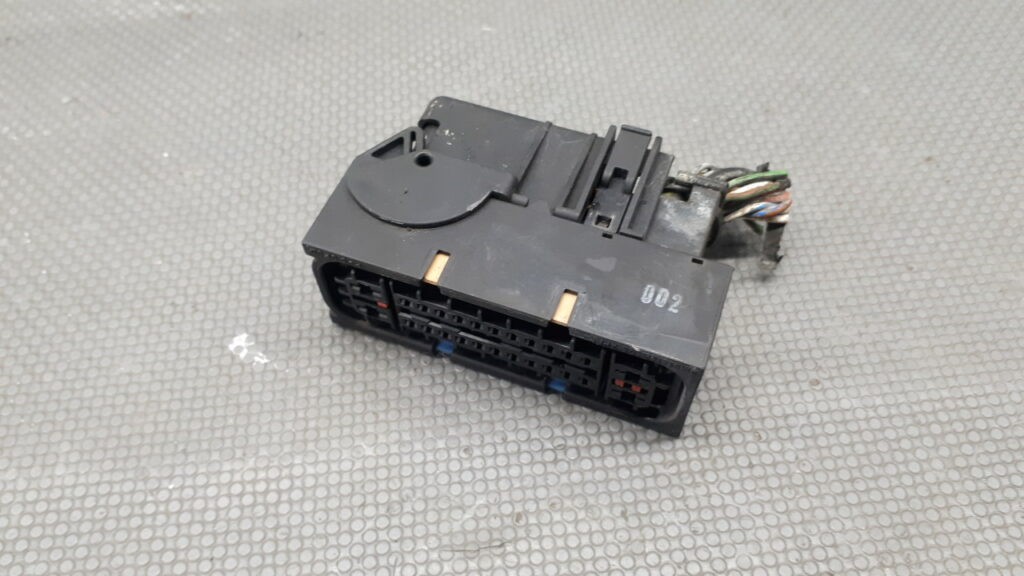 4S61-2M110-CC Wtyczka pompy ABS Ford Fiesta 1,6