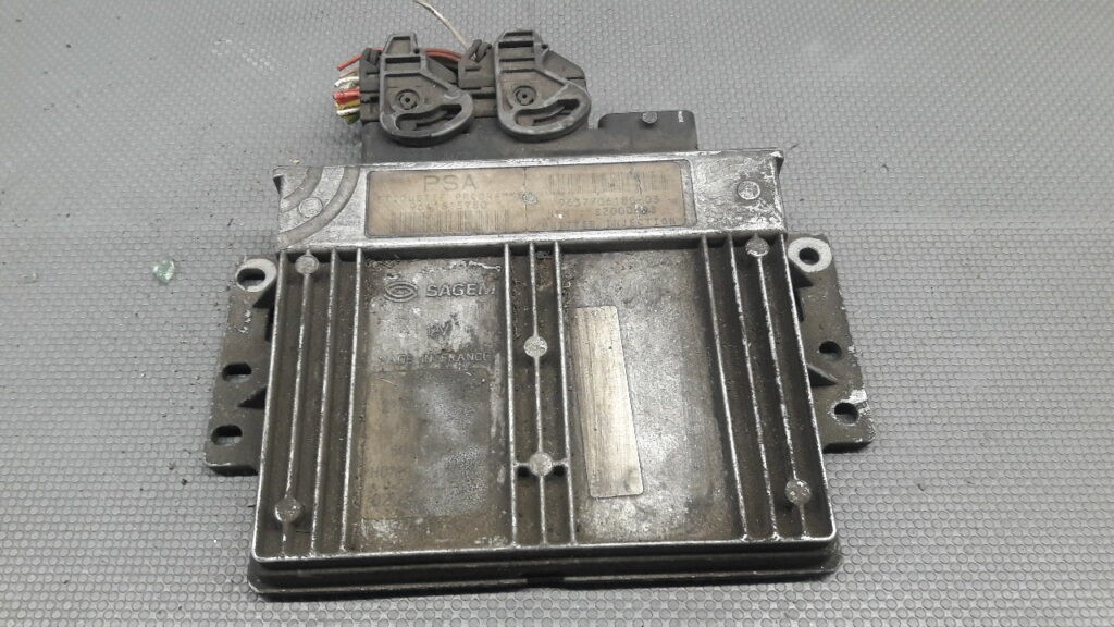 9641815780 Sterownik silnika Peugeot 206 1,1