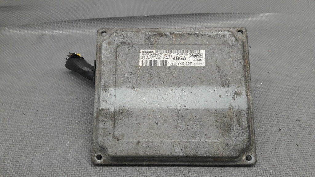 4S61-12A650-GA Sterownik silnika Mazda II 1,6
