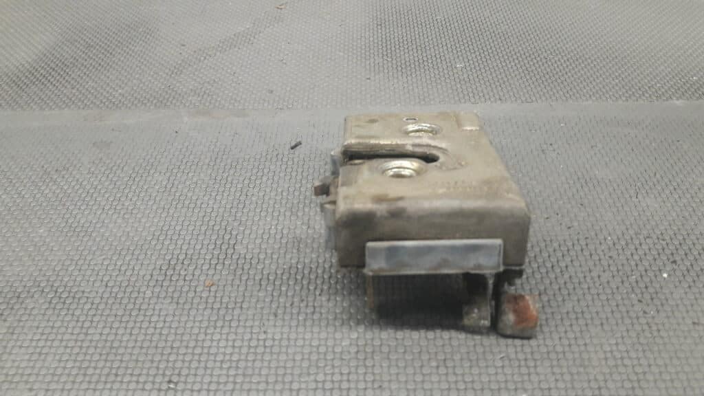 535837015 zamek drzwi lewy tyl VW Passat B4