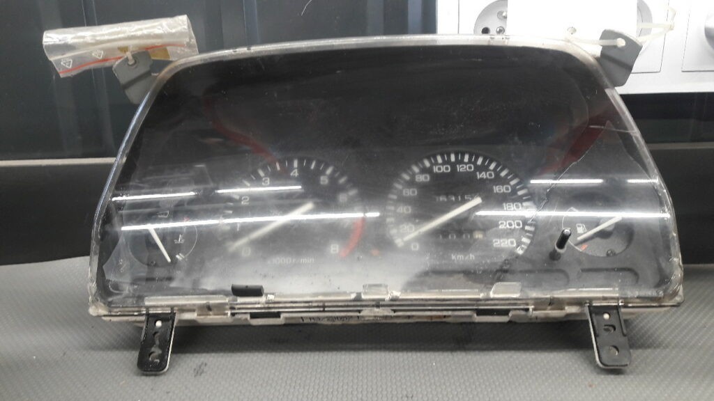 AR0025006 Licznik Rover 200 214 MK3 1,4 Benzyna 97-98r