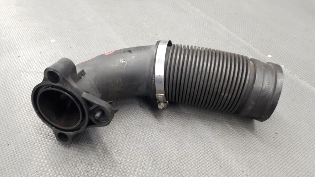 9205561 Rura dolotu Opel Agilla A 1.0 12V