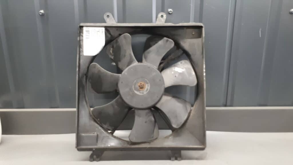 Wentylator chlodnicy Kia Shuma II 1.8