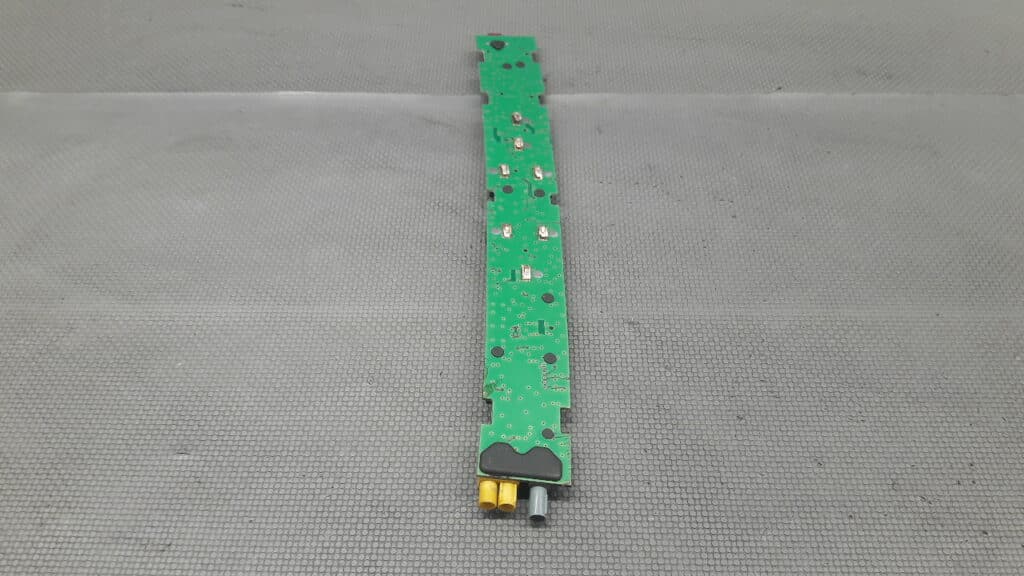 3D0035225AJ antena szyby tyl VW Phaeton 3D 02-07r