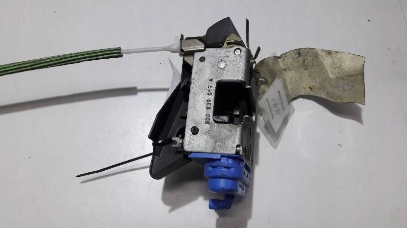 8D0839015A zamek lewy tył AUDI A4 B5