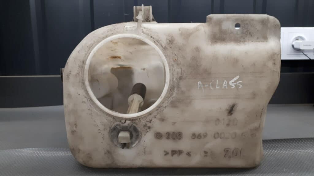 2088690020 Zbiorniczek spryskiwaczy MERCEDES W208