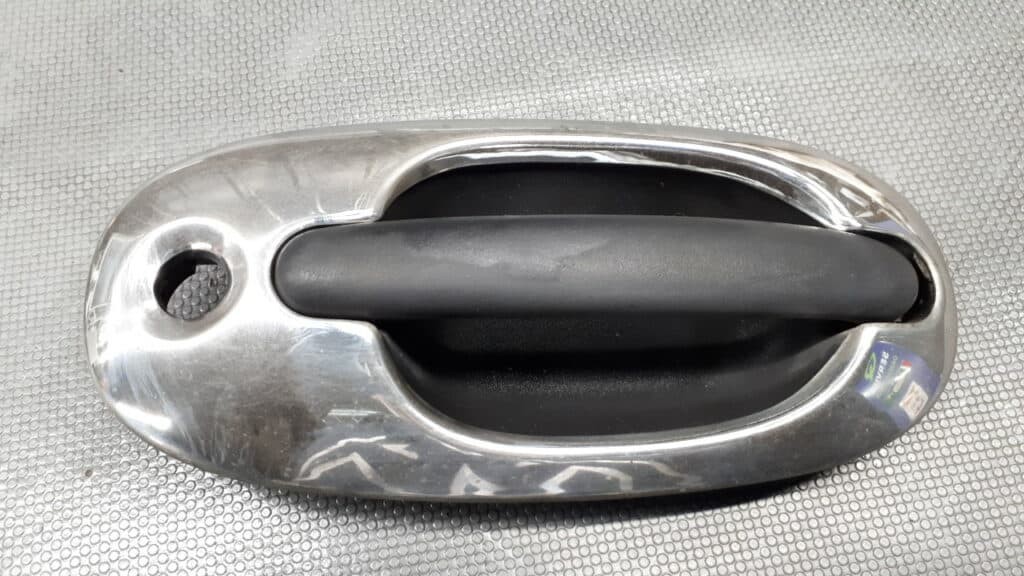 Klamka drzwi prawy przód Chrysler Voyager III
