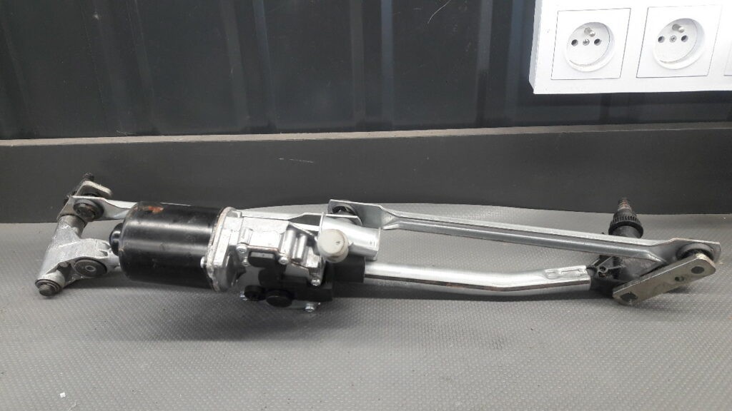 7157789-06 Mechanizm wycieraczek BMW E87 E81 Valeo
