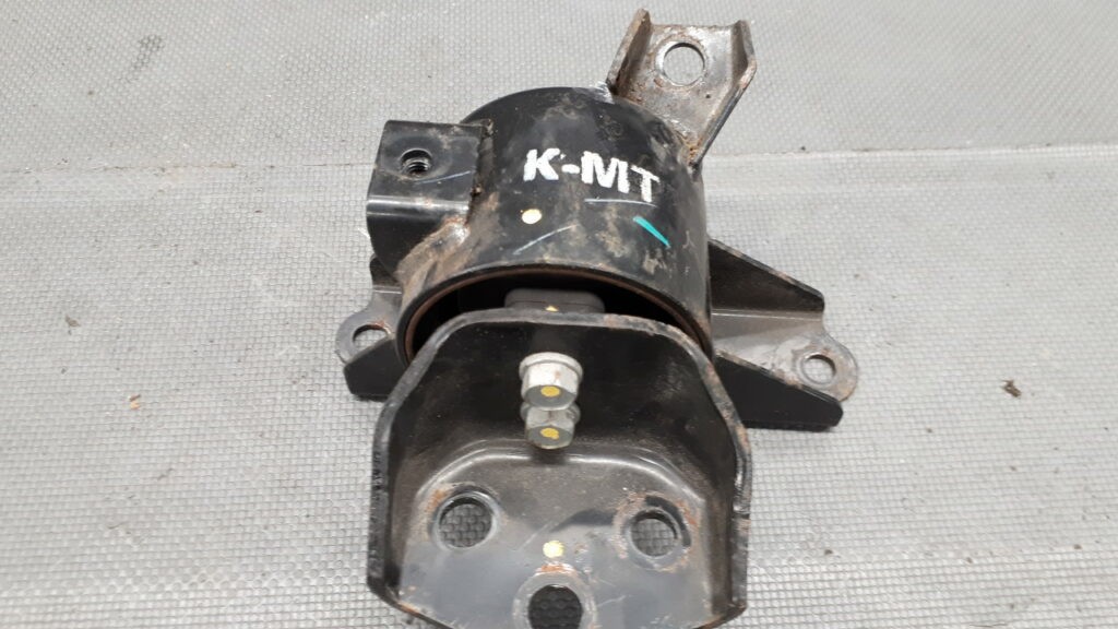 Poduszka łapa skrzyni HYUNDAI I20 1.2 08-12r