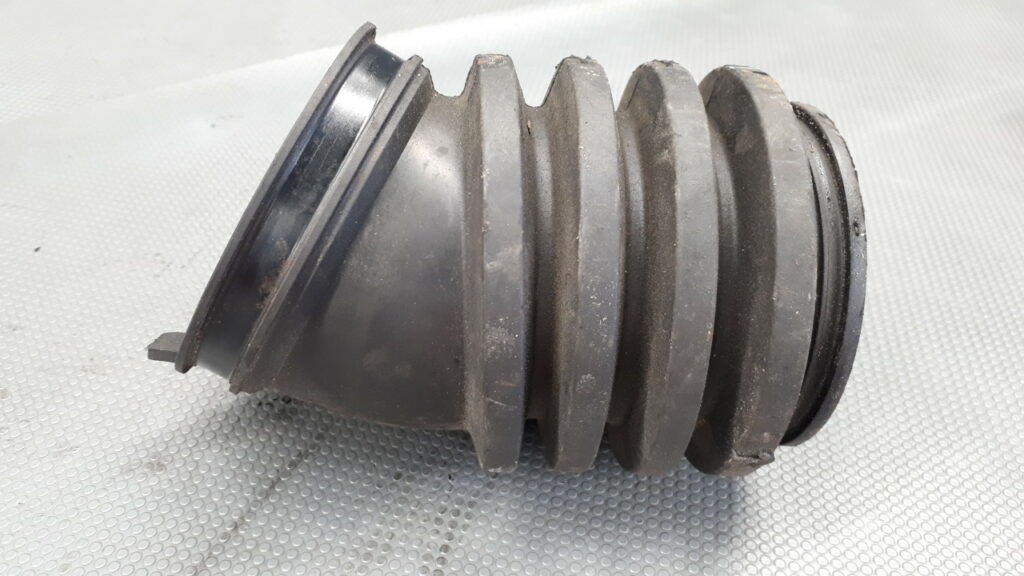 A1121410082 Rura dolotu powietrza Mercedes W210