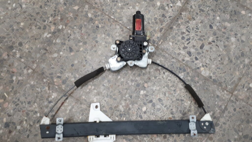 0130821401 mechanizm szyby prawy tył Kia Magentis