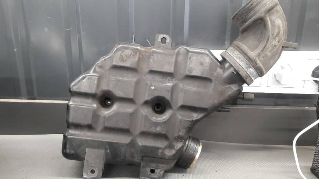 Obudowa Filtr powietrza Daihatsu Feroza 1,6 Lift 93-98r