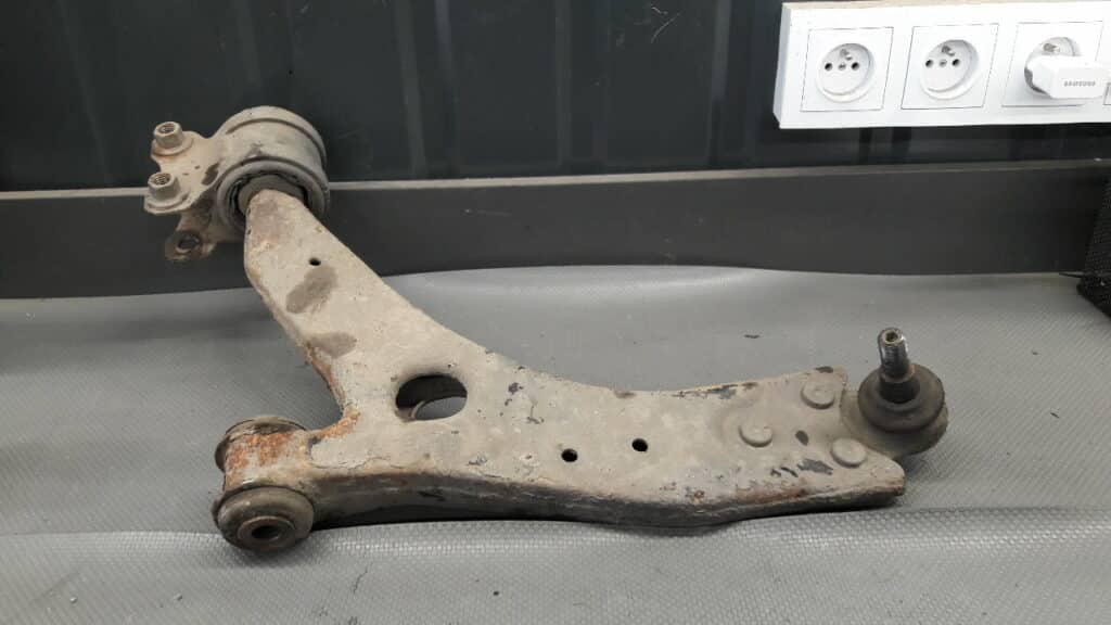 Wahacz Ford C max lewy przód 1,8 TDCI