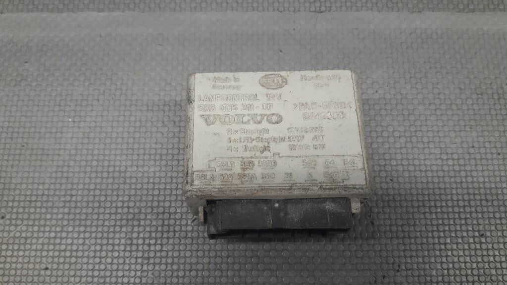 5KG005311-07 Przekaznik modul lamp Volvo C70 99r