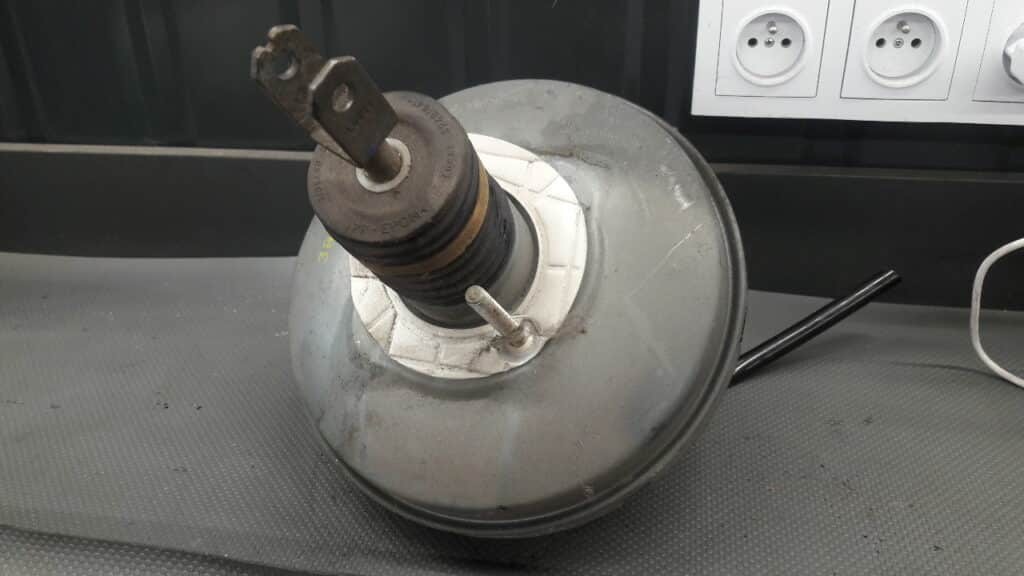 A0054302030 Serwo hamulcowe Mercedes w168 1,7