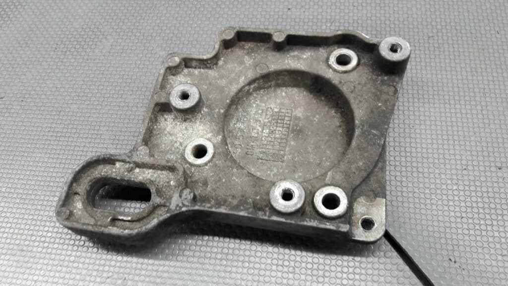 90530606 Łapa wspornik silnika cewki Astra G II 1,6