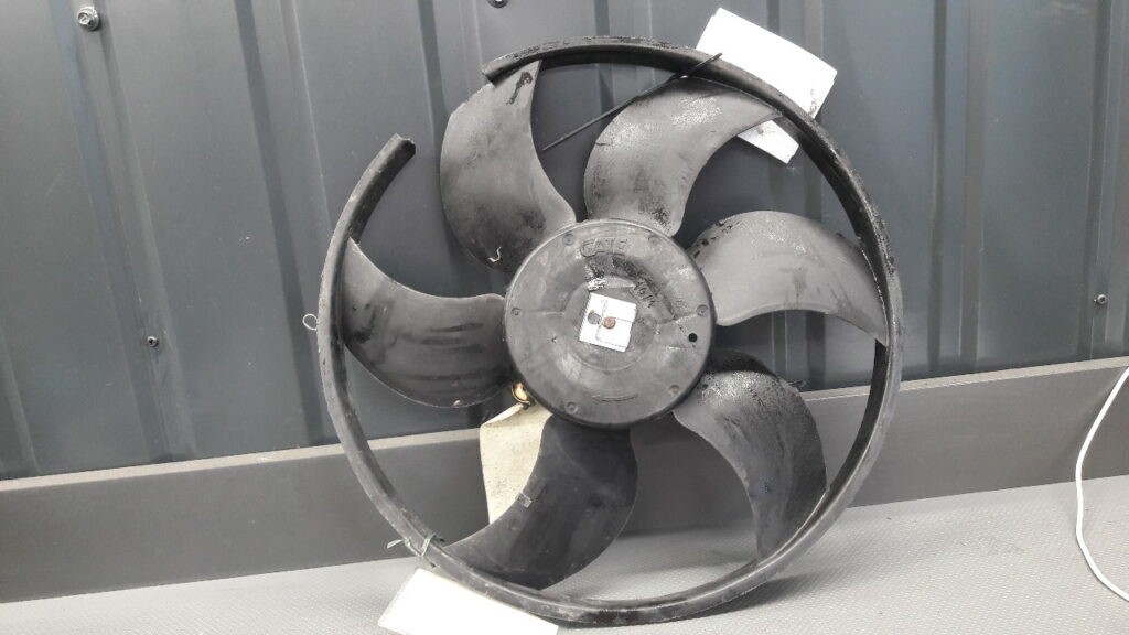 wiatrak wentylatora RENAULT CLIO II 1.4I 16V 01R