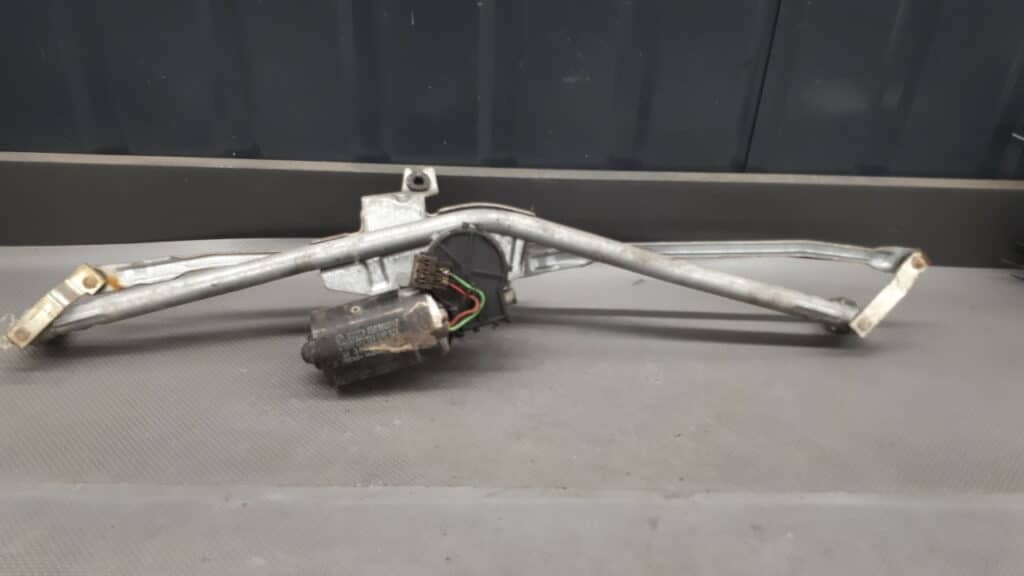 357955603A Mechanizm wycieraczek VW Passat B3