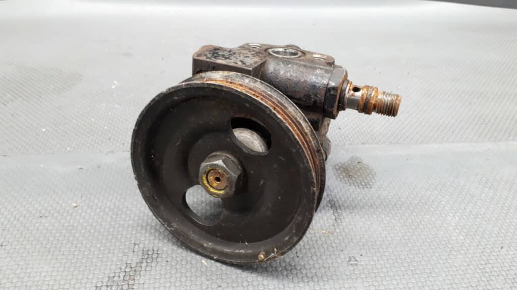 57110-23510 Pompa wspomagania Hyundai Coupe 1.5