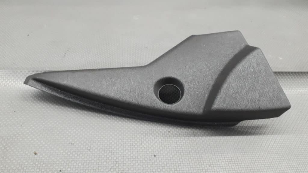 340178755 Osłona trójkąt OPEL MERIVA A