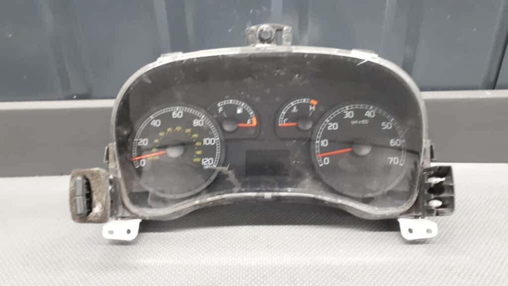 46833372 Licznik Fiat Punto II 1.2 ANGLIK