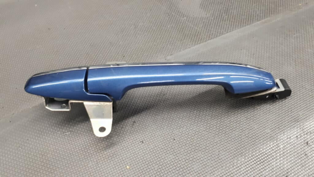 Klamka prawy tyl Honda Civic VIII NIEBIESKA
