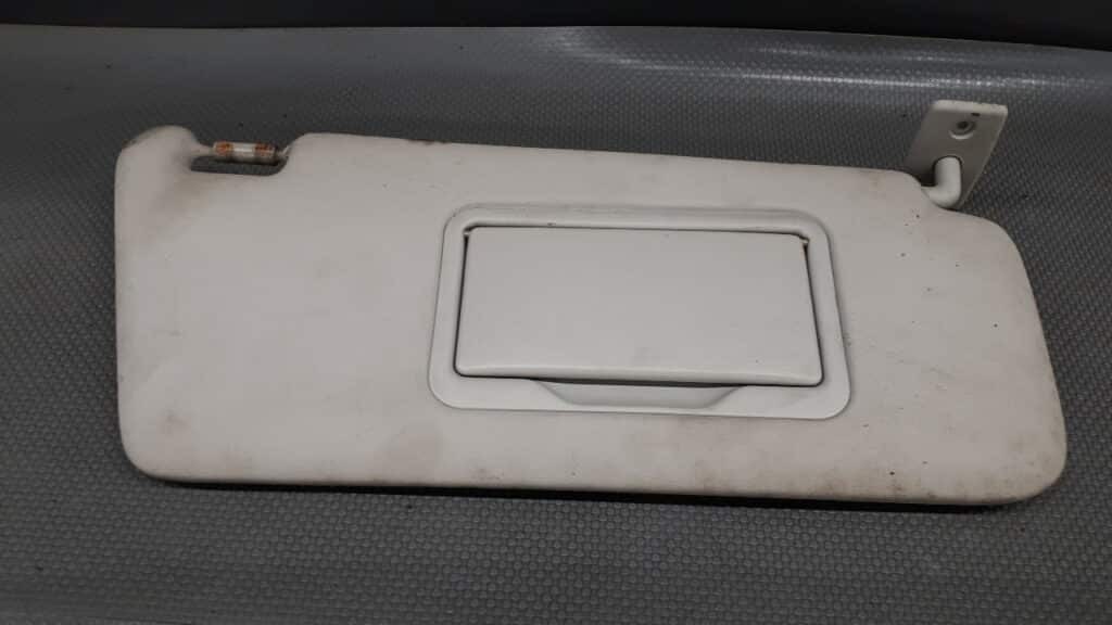 Osłona przeciwsłoneczna prawa MERCEDES W168