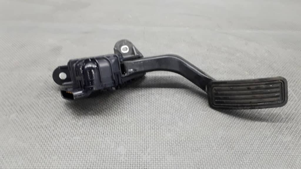 198800-3400 Pedal gazu Mazda 6 GY 2.0CITD