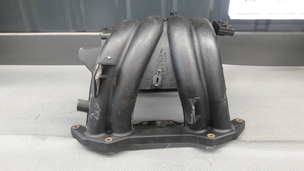 9632998380 Kolekto ssący Peugeot 206 1,1