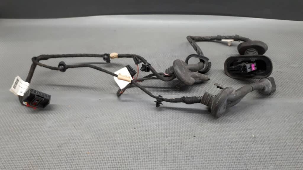 4F1971687N Wiazka drzwi lewy tyl Audi A6 C6