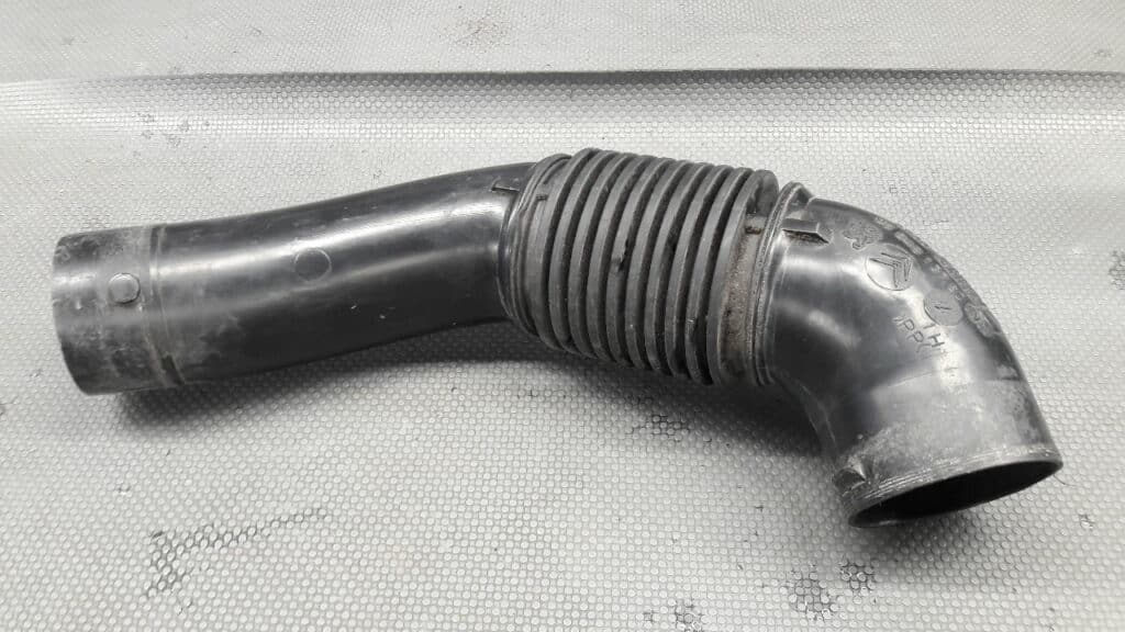 9684813780 Rura wlotu powietrza Citroen C3 III