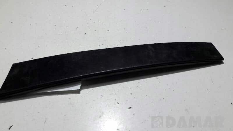 4M51A254A40 listwa drzwi prawy tyl FORD FOCUS II