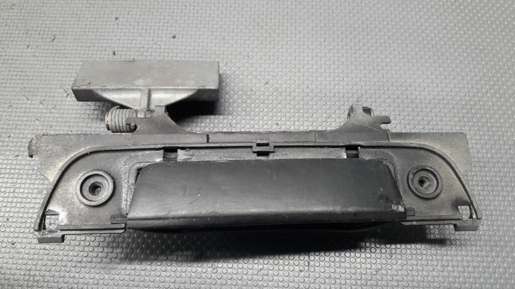 1928207 klamka drzwi prawy przód Bmw E34