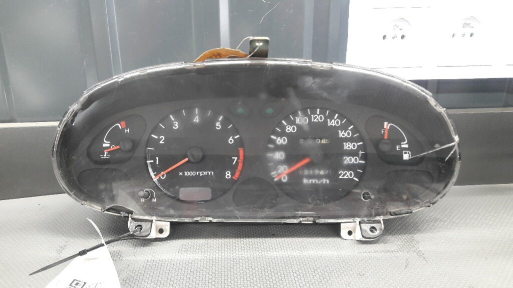 7111-1300 Licznik Hyundai Lantra 1,6 benzyna 96r