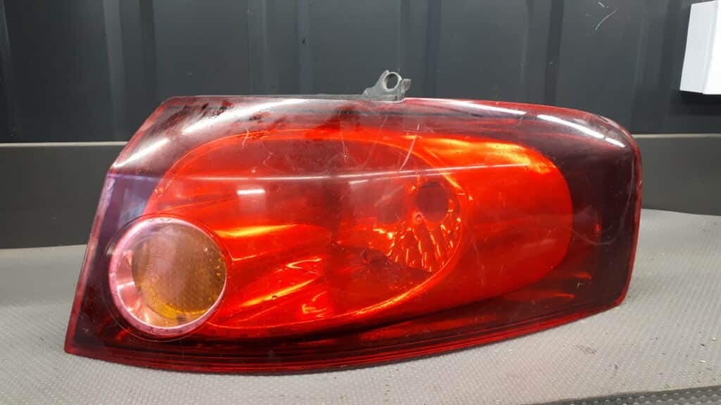 27490202 Lampa prawy tyl FIAT CROMA
