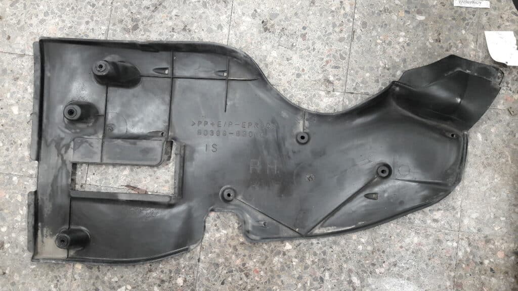 58398-53010 osłona podwozia prawa Lexus IS 220D