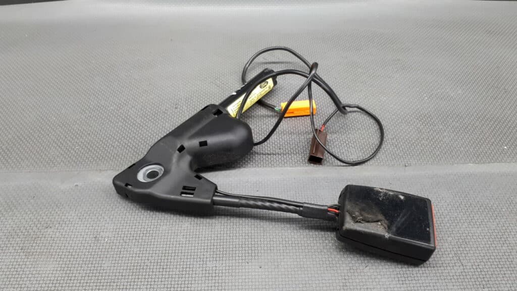 1S71-F61208-BF Napinacz pasa prawy przod Ford Mondeo MK3
