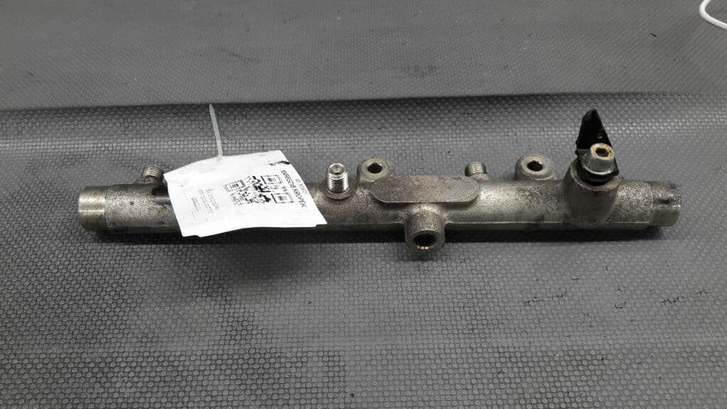 0445214019 Listwa wtryskowa Peugeot 206 2,0 HDI